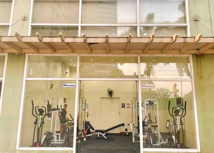 Affordable Near Bgc, Venice Mall #rt33006