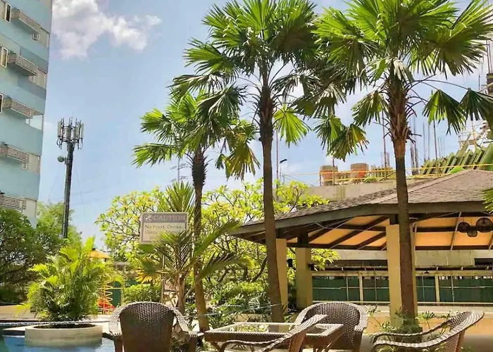 Affordable Near Bgc, Venice Mall #rt33006 Manila